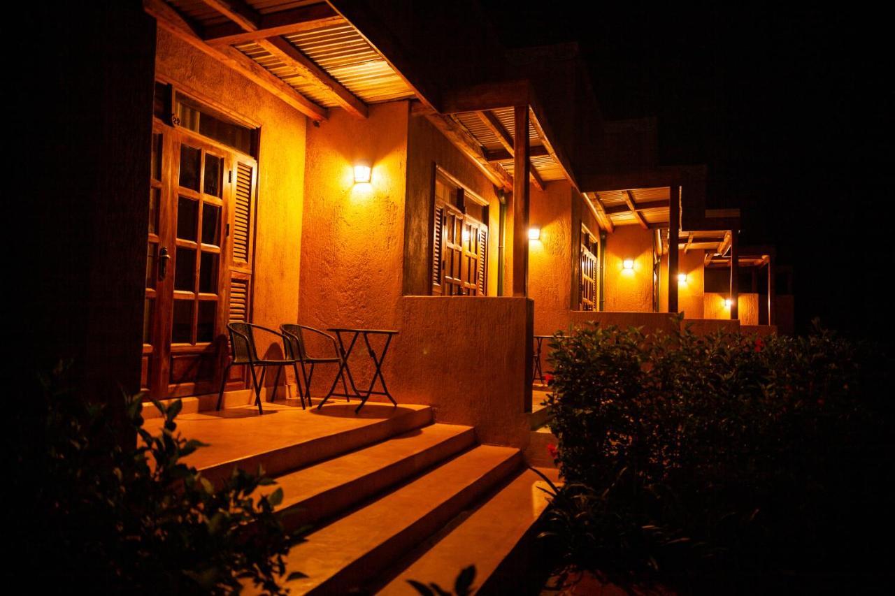 Brovad Sands Lodge Kalangala Exterior foto